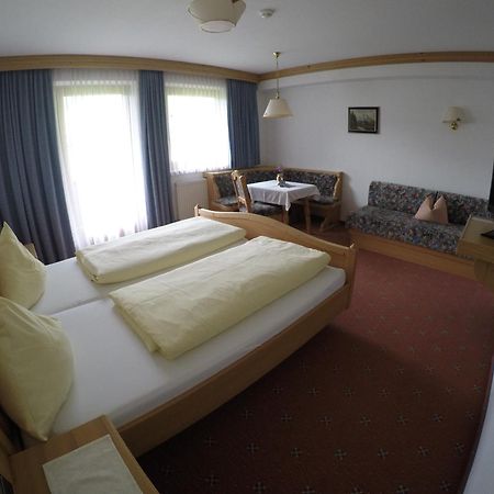 Gaestehaus Alpenland ทักซ์ ห้อง รูปภาพ