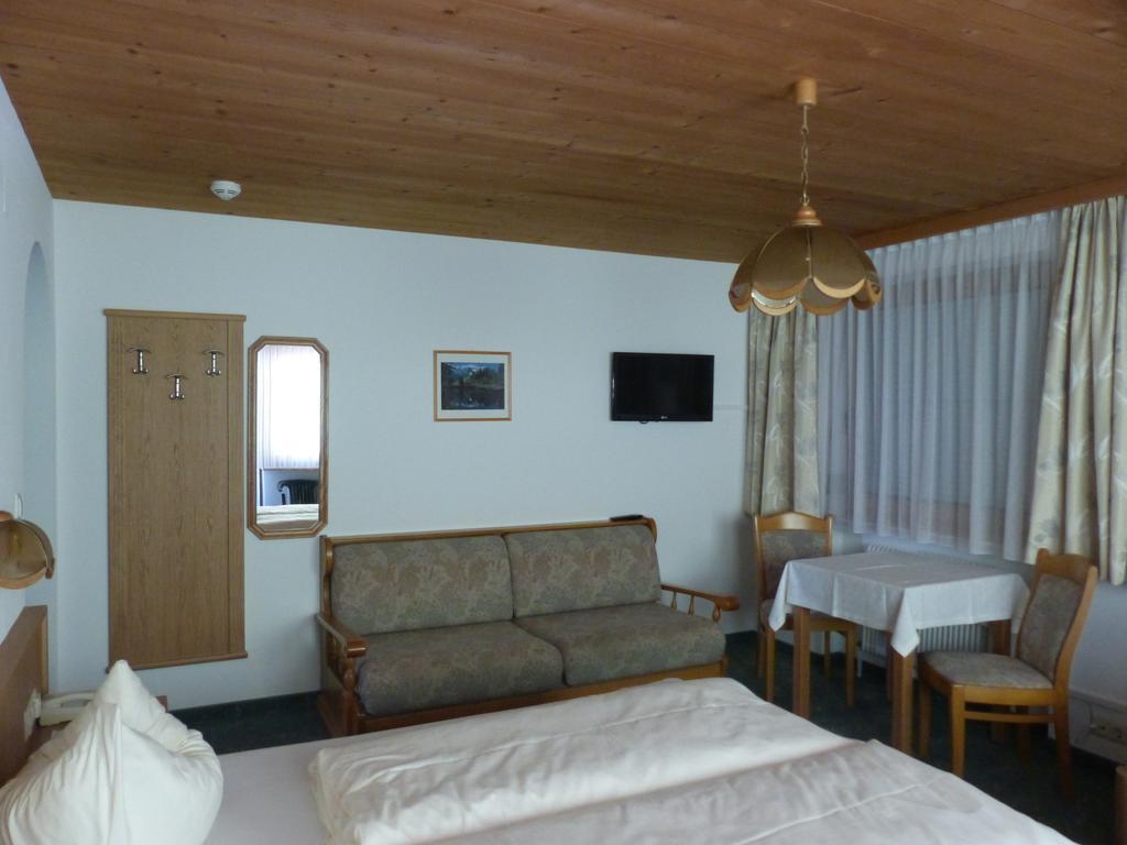 Gaestehaus Alpenland ทักซ์ ห้อง รูปภาพ